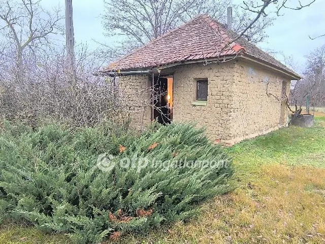 Eladó ház Csongrád 22 nm