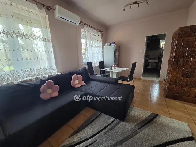 Eladó ház Mezőhegyes 65 nm