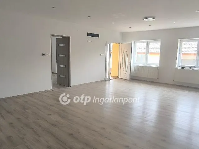 Eladó ház Csanytelek 131 nm