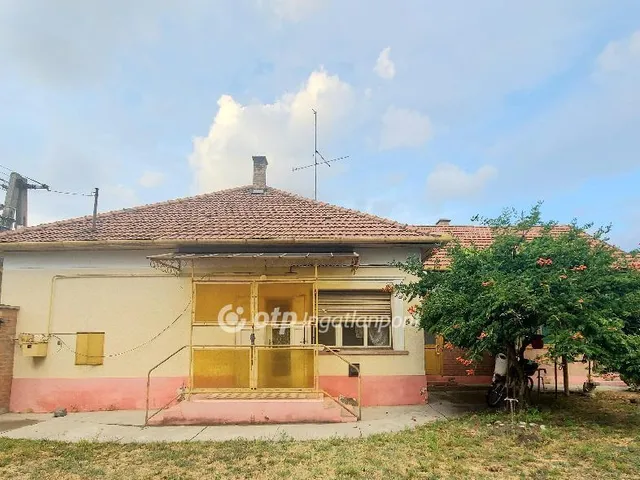 Eladó ház Nagykőrös 110 nm