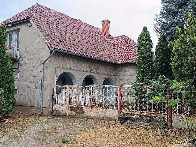 Eladó ház Baks 85 nm