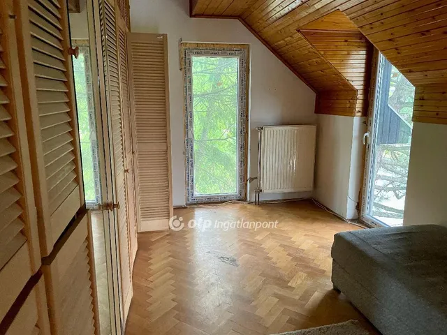 Eladó lakás Budapest XV. kerület 131 nm