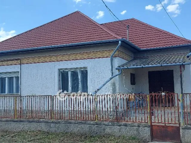Eladó ház Csépa 115 nm