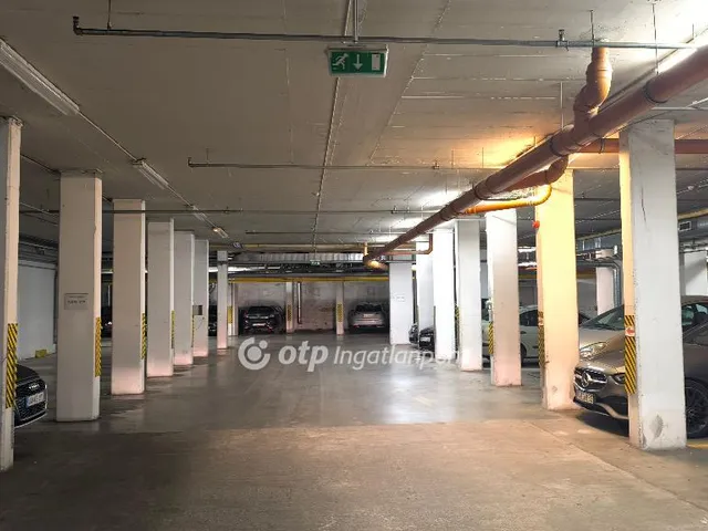 Eladó garázs Budapest VIII. kerület 15 nm