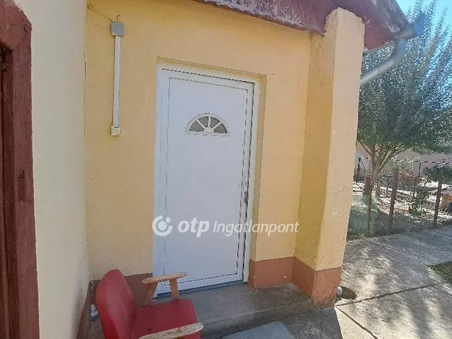 Eladó lakás Mezőkovácsháza 109 nm