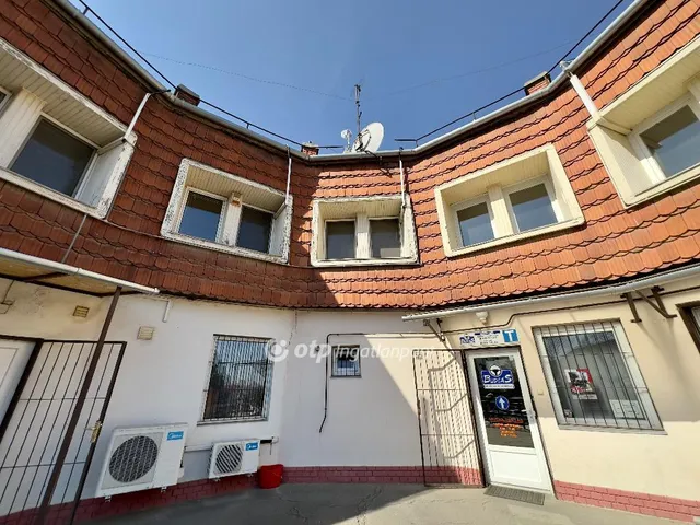 Eladó kereskedelmi és ipari ingatlan Érd 139 nm