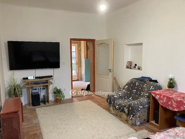 Eladó lakás Csongrád 81 nm