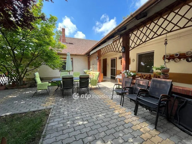 Eladó ház Szentes 152 nm