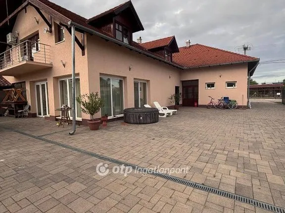 Eladó ház Baks 410 nm