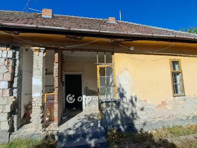 Eladó ház Cegléd 48 nm
