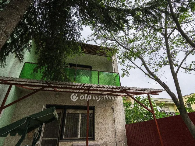 Eladó lakás Kunszentmárton 93 nm