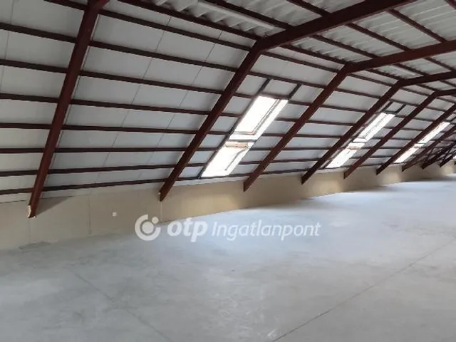 Kiadó kereskedelmi és ipari ingatlan Budapest III. kerület 477 nm