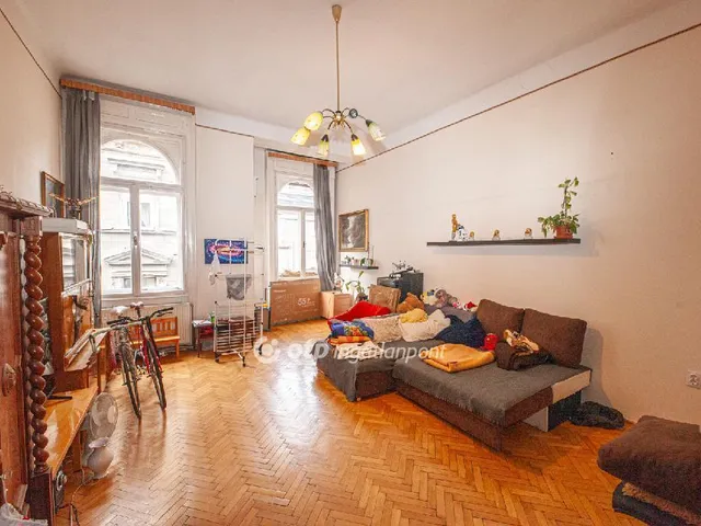 Eladó lakás Budapest VI. kerület 71 nm