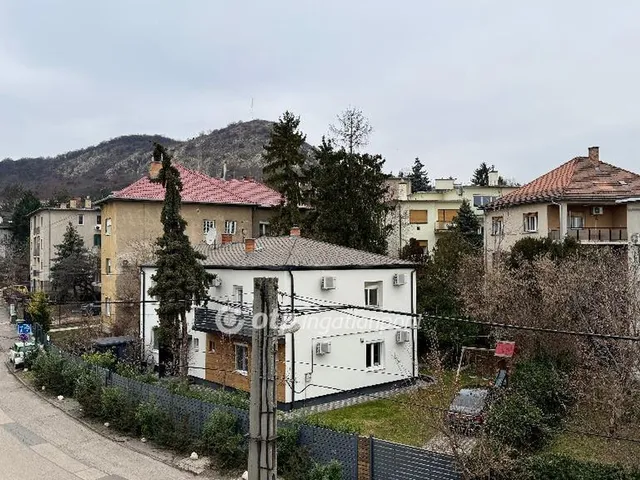 Eladó lakás Budapest XI. kerület 71 nm