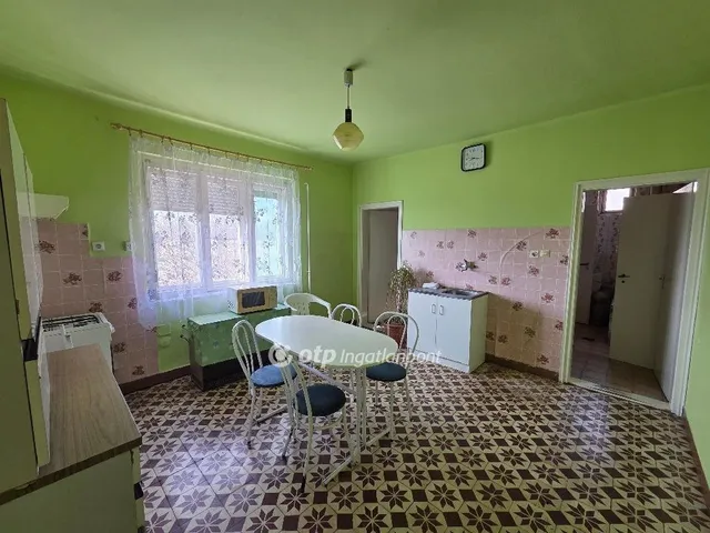 Eladó ház Orosháza 70 nm