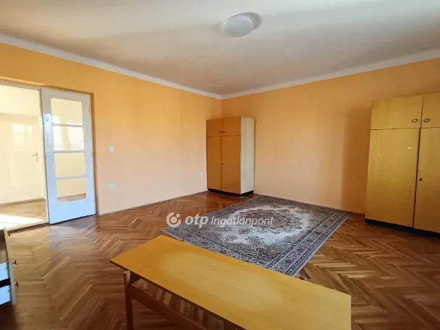 Eladó lakás Csongrád 79 nm