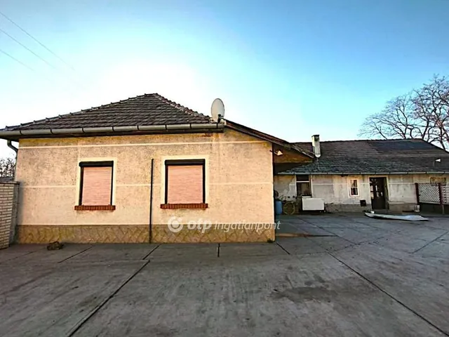 Eladó ház Gádoros 136 nm