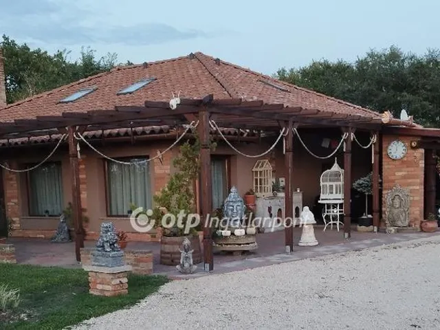 Eladó üdülő és hétvégi ház Szarvas 160 nm