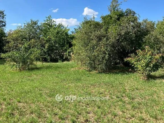 Eladó telek Csömör 1121 nm