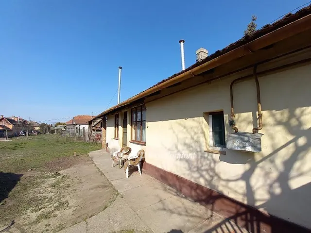 Eladó ház Csongrád 70 nm
