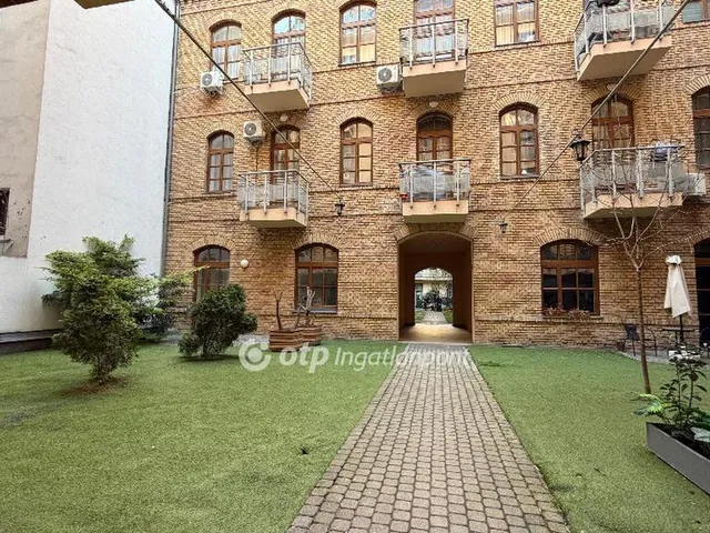 Eladó lakás Budapest VI. kerület 38 nm