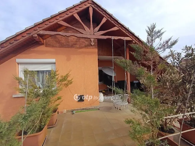 Eladó ház Csongrád 258 nm