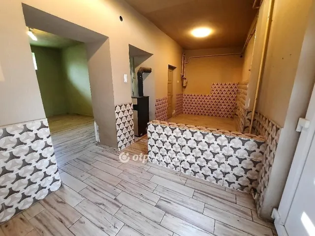 Eladó ház Abony 98 nm