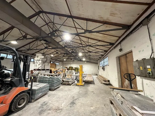 Eladó kereskedelmi és ipari ingatlan Szentes 747 nm