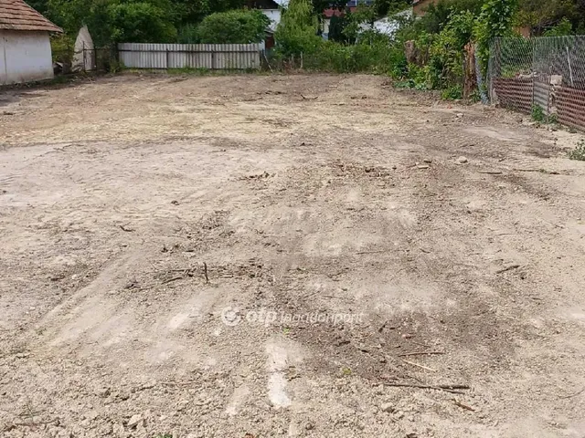 Eladó telek Csongrád 741 nm
