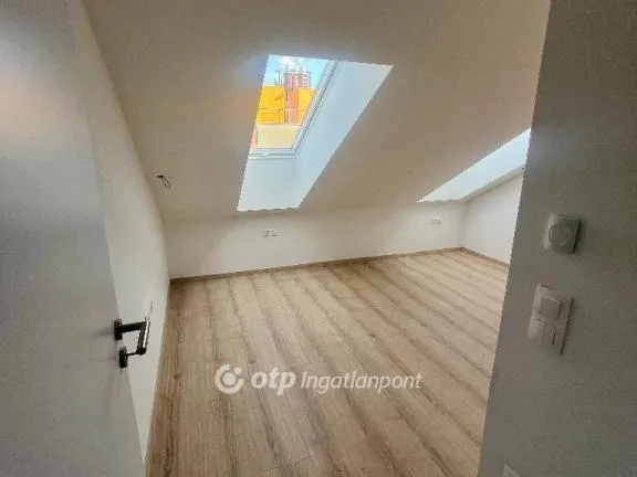 Eladó lakás Budapest VIII. kerület 74 nm