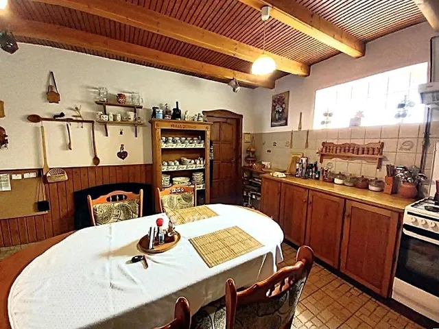 Eladó ház Csongrád 265 nm