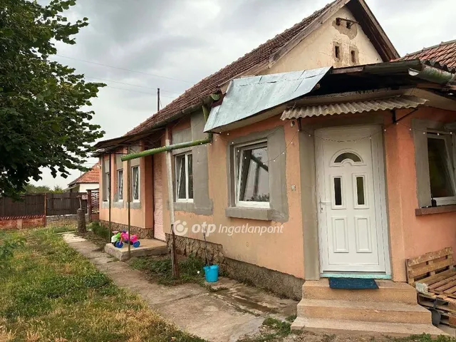 Eladó ház Mezőkovácsháza 83 nm