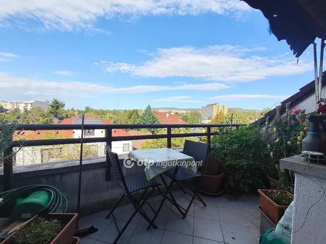 Eladó lakás Budapest XI. kerület 94 nm
