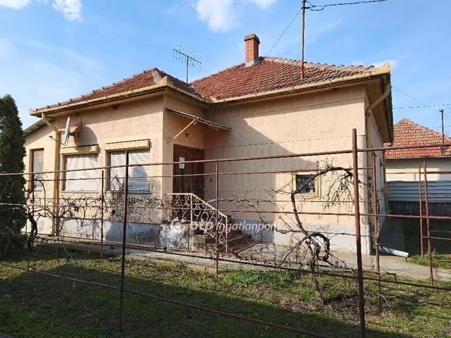 Eladó ház Szegvár 103 nm