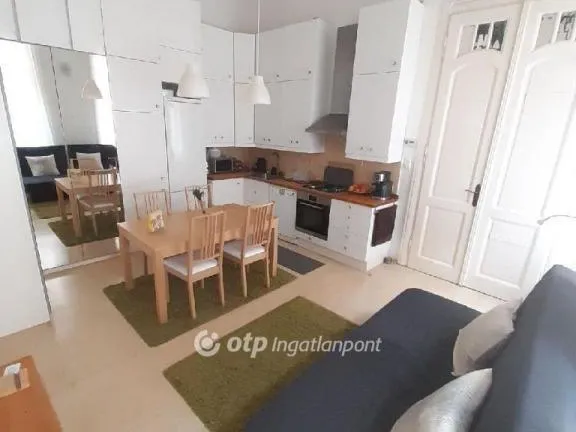 Eladó lakás Budapest VI. kerület 57 nm