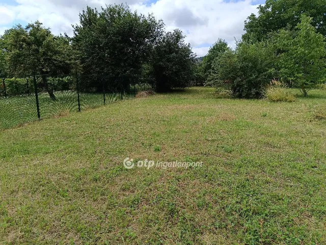 Eladó telek Solymár 1317 nm