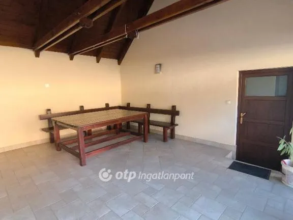 Eladó ház Solymár 320 nm