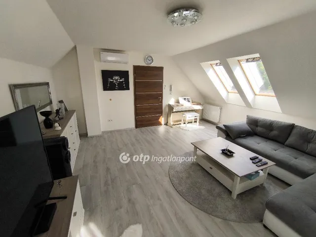 Eladó ház Solymár 320 nm