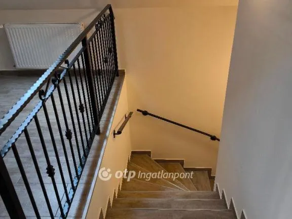 Eladó ház Solymár 320 nm