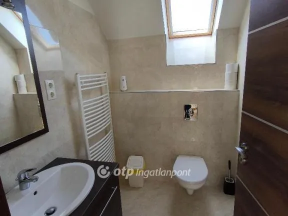 Eladó ház Solymár 320 nm