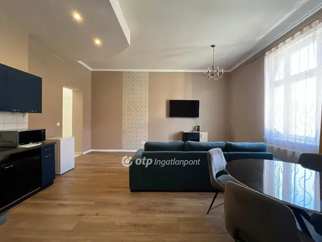 Eladó lakás Budapest III. kerület 68 nm