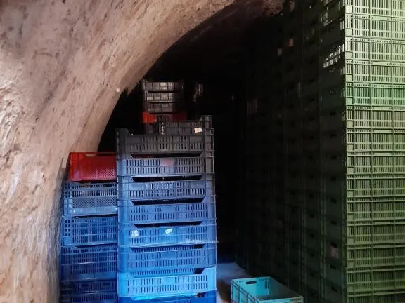 Eladó kereskedelmi és ipari ingatlan Solymár 300 nm