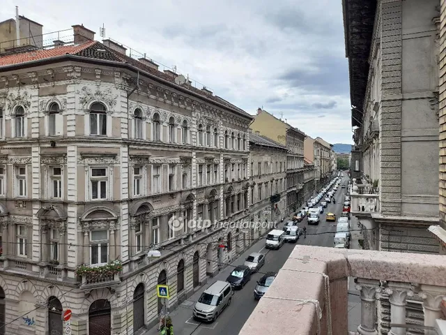 Eladó lakás Budapest VI. kerület 104 nm