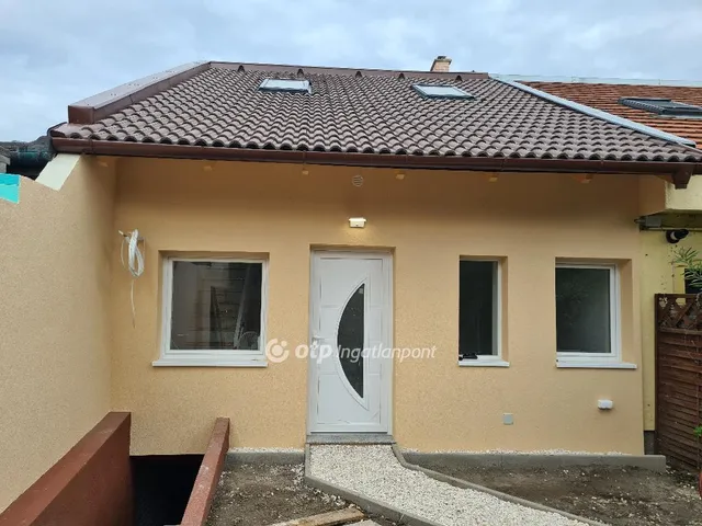 Eladó lakás Budapest III. kerület, Csillaghegy 45 nm