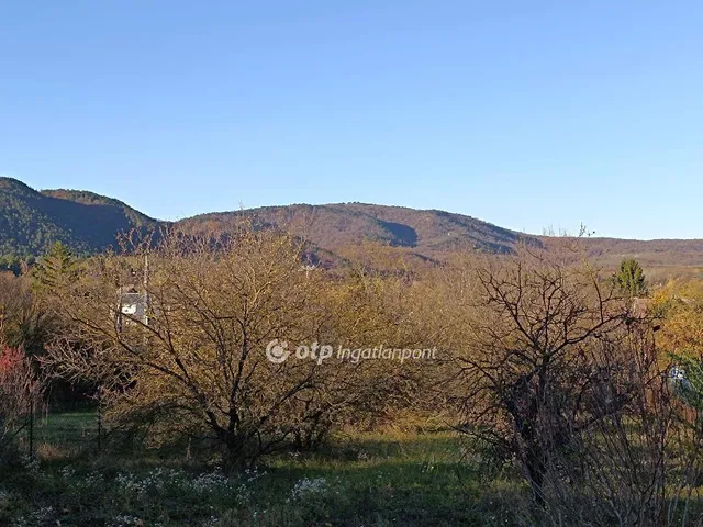 Eladó telek Solymár 1320 nm