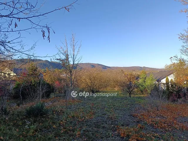 Eladó telek Solymár 1320 nm