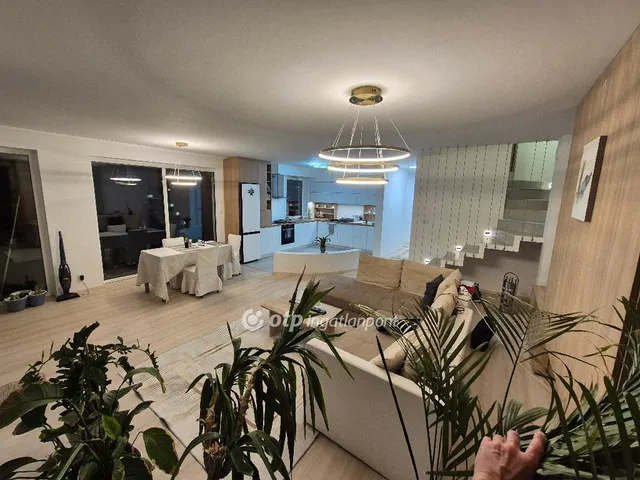 Eladó ház Solymár 145 nm