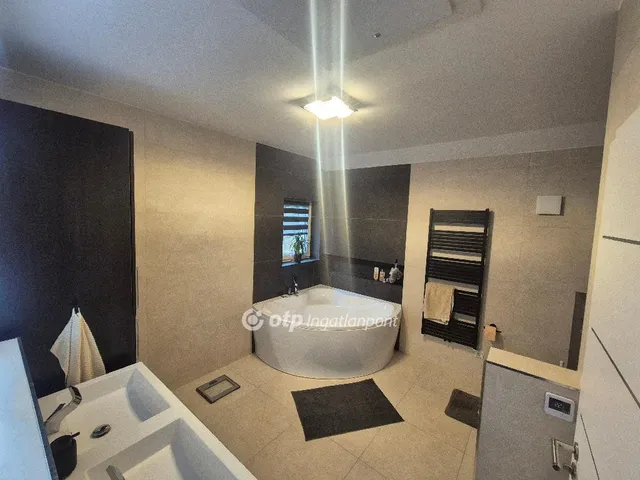 Eladó ház Solymár 145 nm