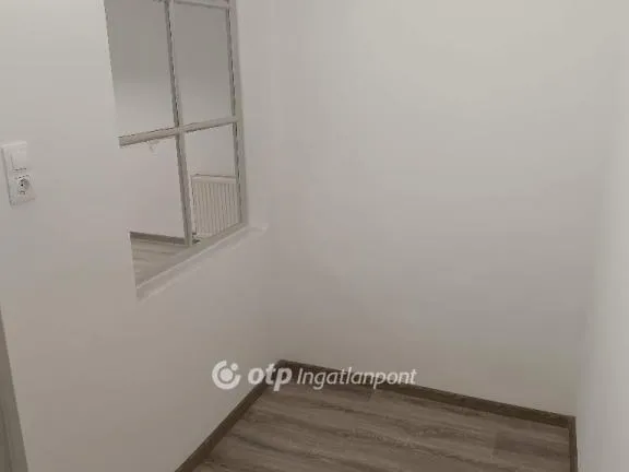 Eladó kereskedelmi és ipari ingatlan Budapest XI. kerület 80 nm