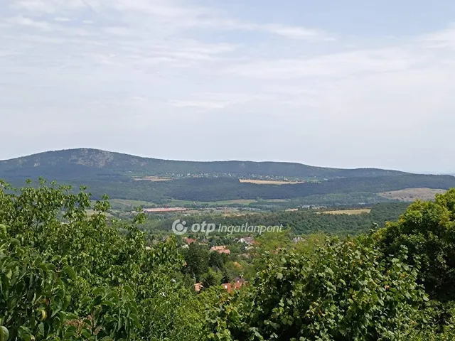 Eladó telek Solymár 544 nm